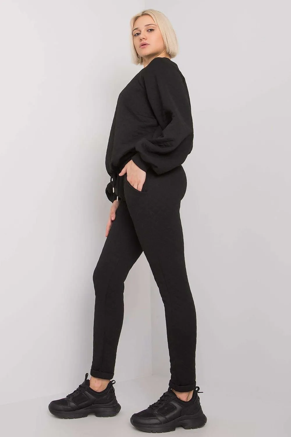 Chic Quilted Comfort Set