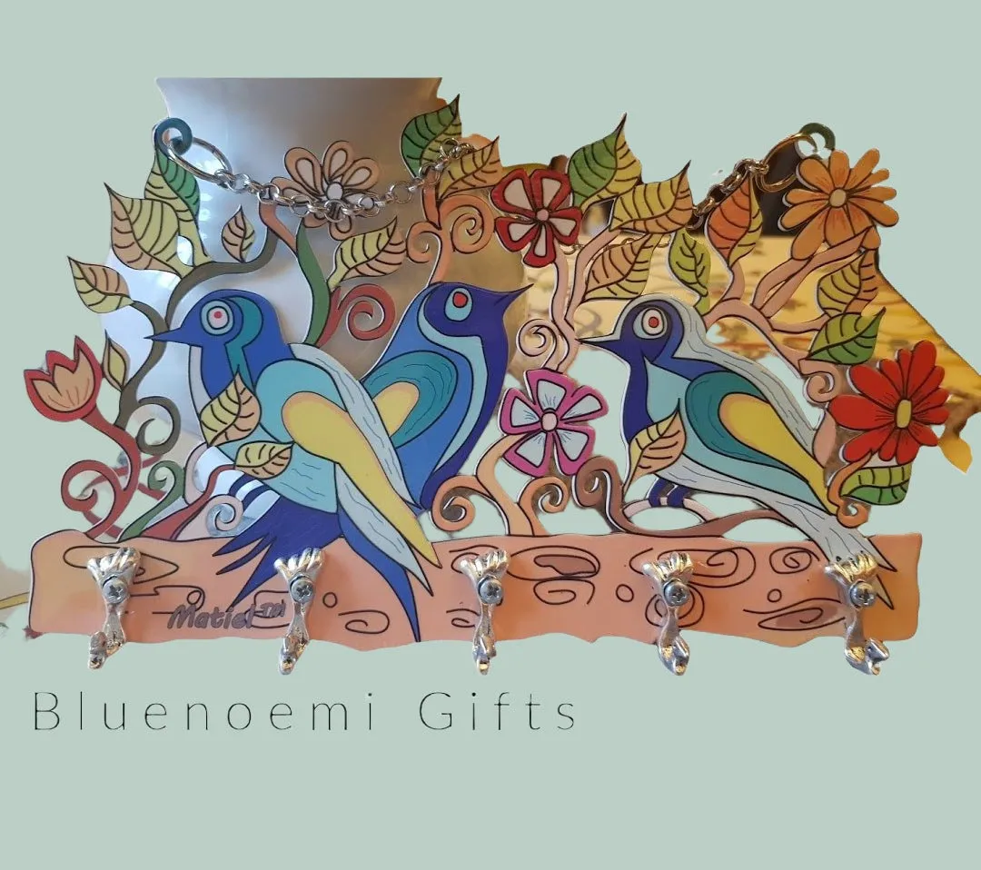 Happy birds decor for hanging keys or coats