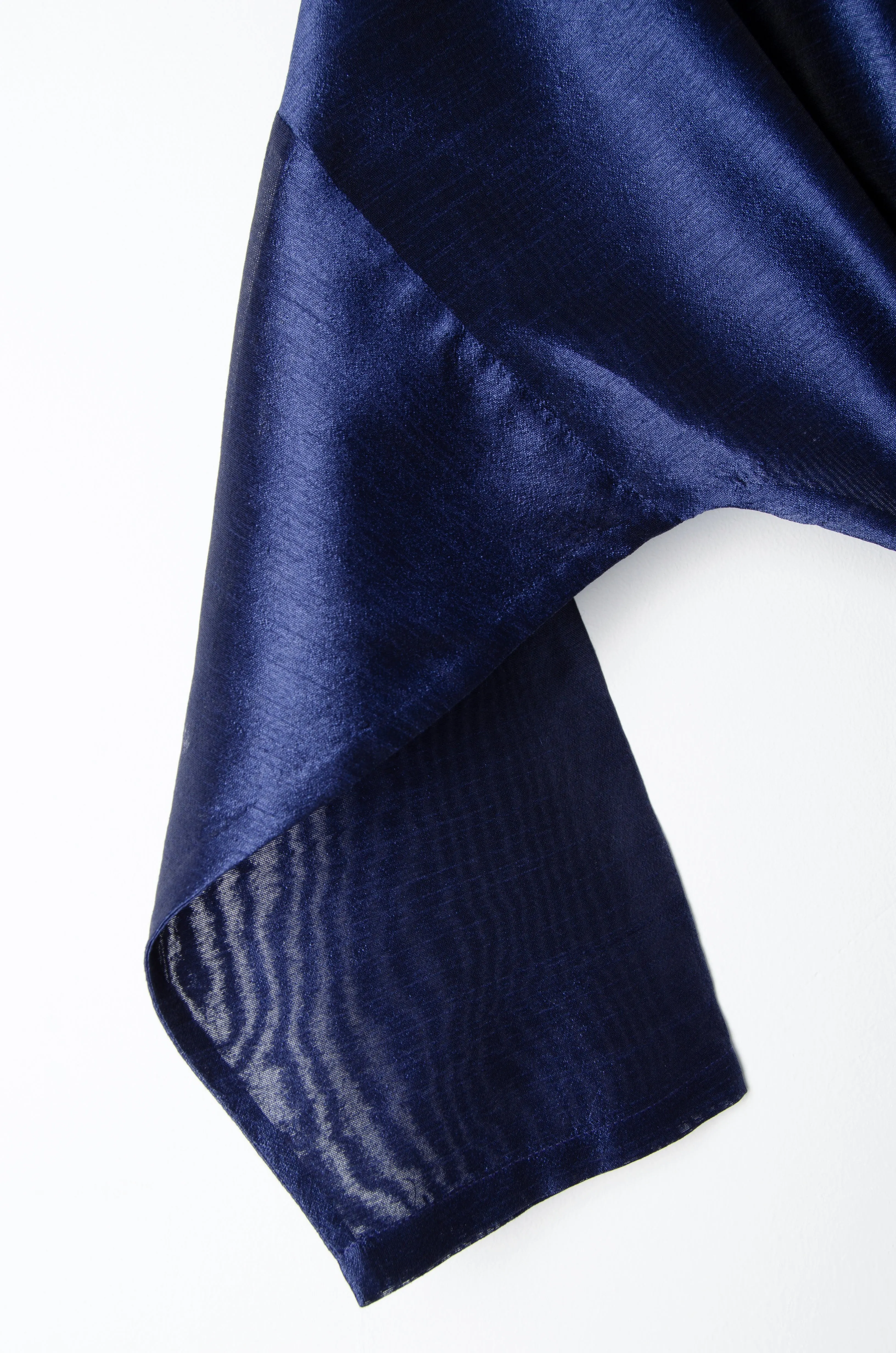 Raw Silk Tie Abaya