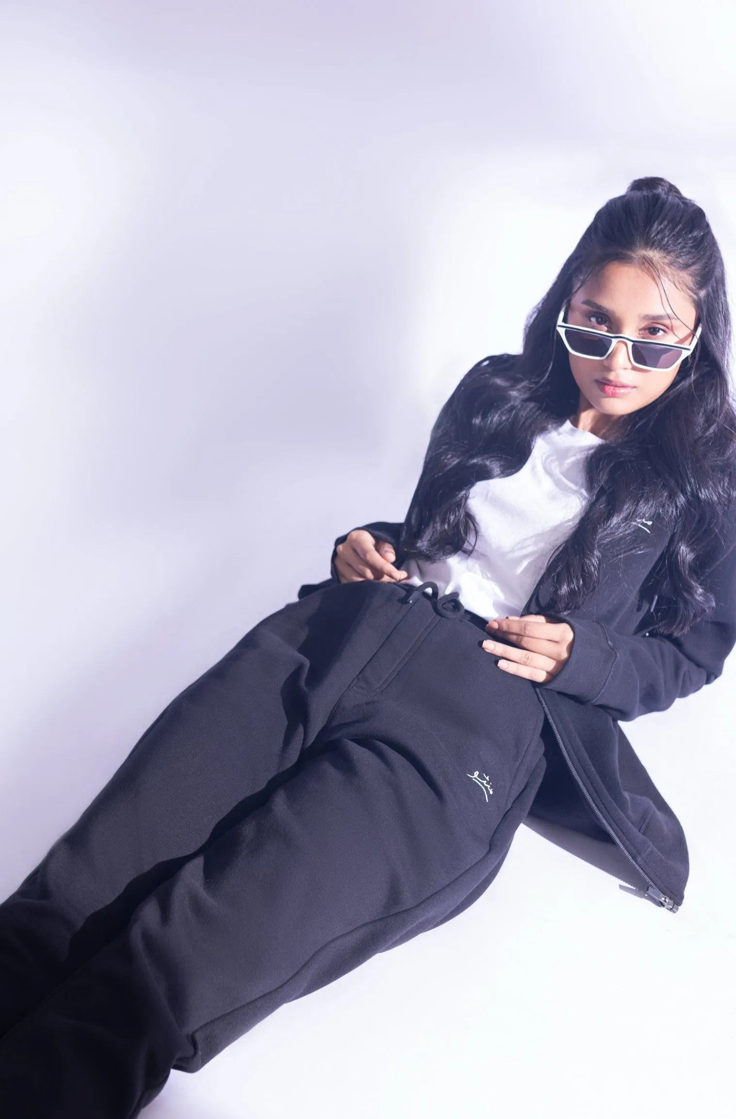 Zipper Hoodie - Raven Black